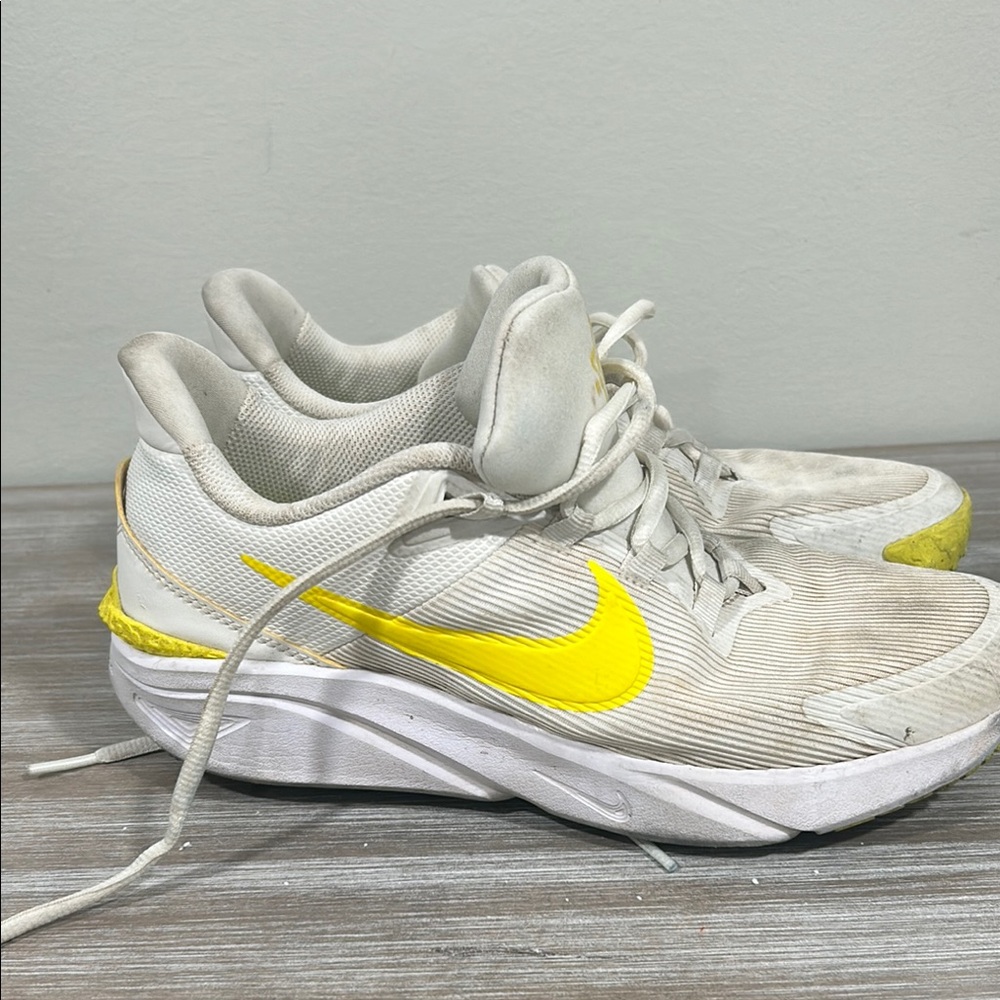 Nike White and Yellow Sneakers